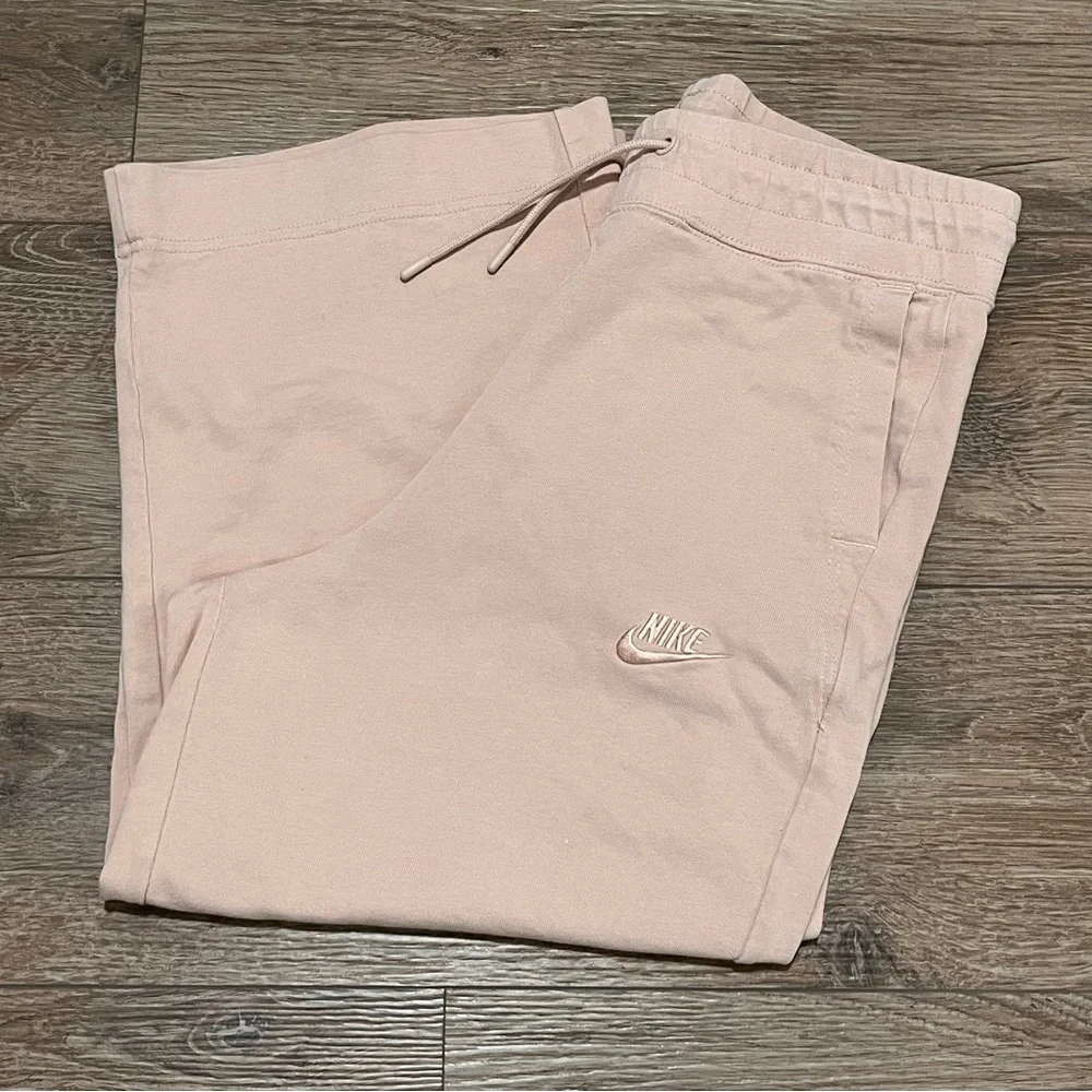 NIKE Cotton Peach Pink Cropped Wide Leg Sweatpants 🧡🌸